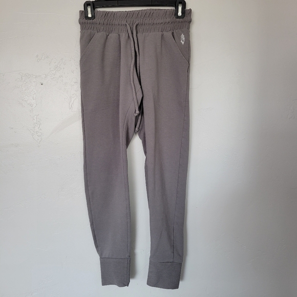 Free People Movement Women's XS Grey Sweatpants Joggers Drawstring Waist Comfy - Picture 1 of 8